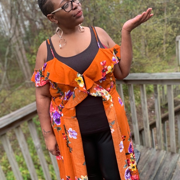 Floral Wrap Dress *Plus Size* - Picture 3 of 4